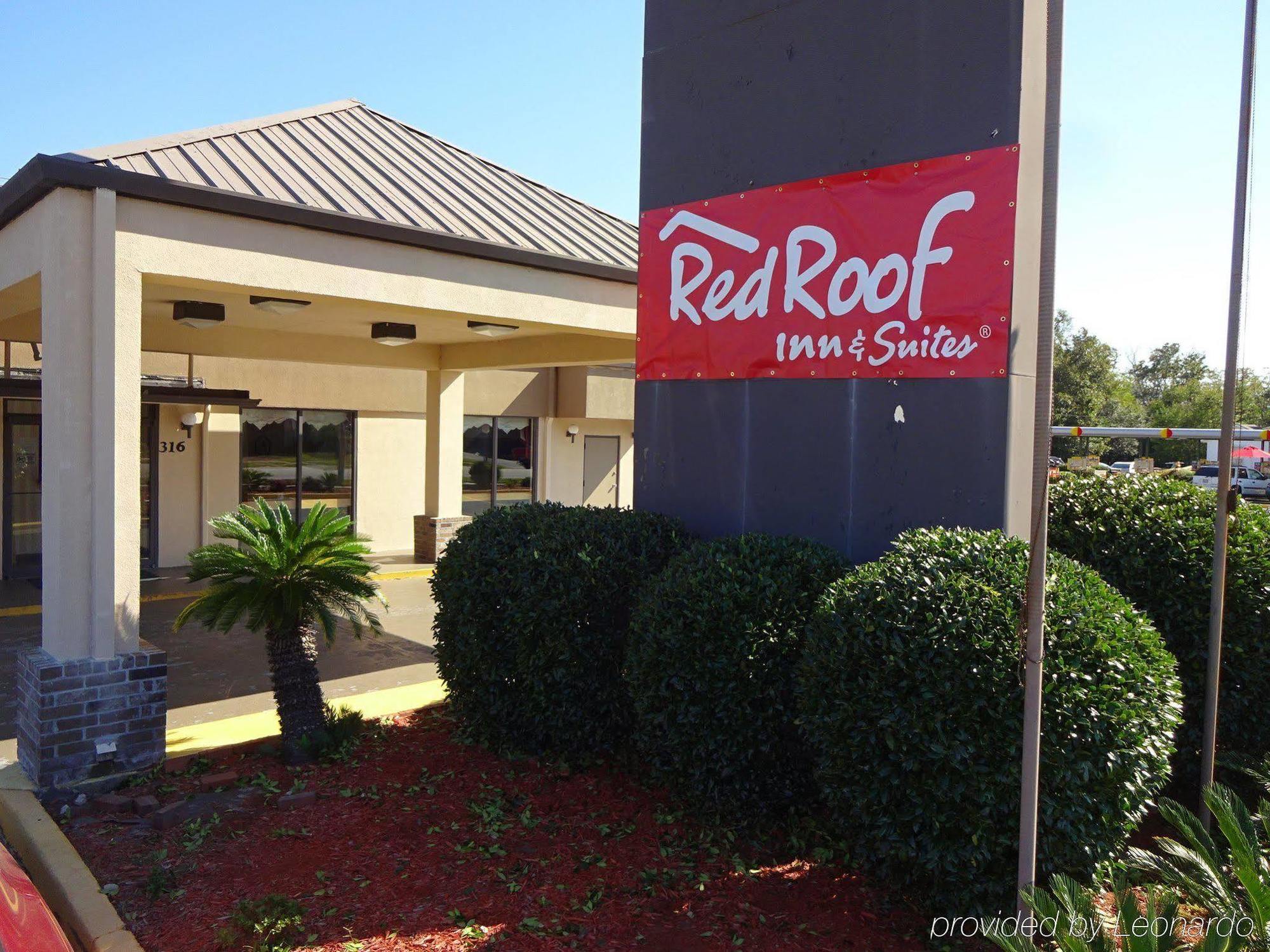 Red Roof Inn & Suites Statesboro - University Bagian luar foto